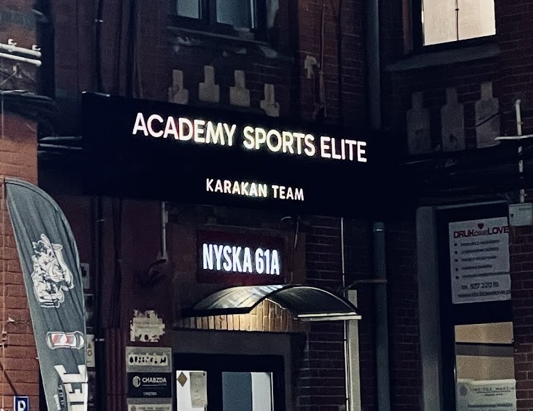 Akademy sports elite karakan team