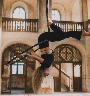 Aerial hoop