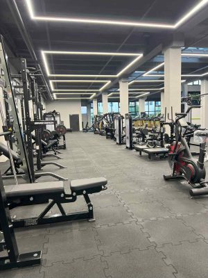 Strefa siłowa w Progress Gym Wrocław