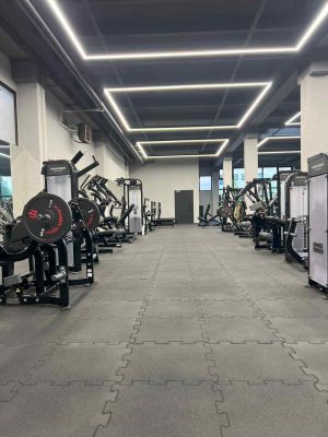 Strefa siłowa w Progress Gym Wrocław